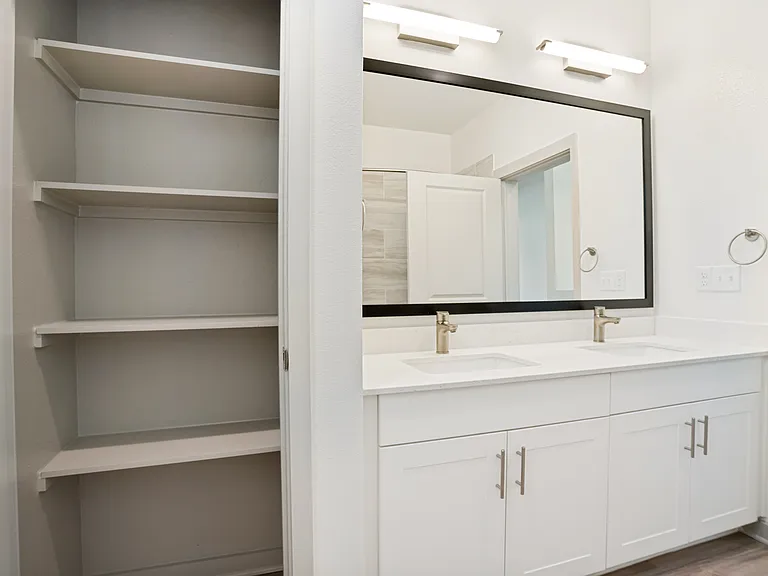 Jefferson Arbor Townhomes — Photo 18
