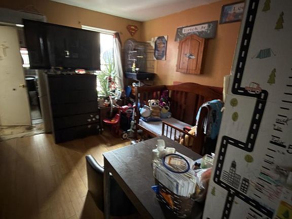4th image of 2221 Eastern Ave