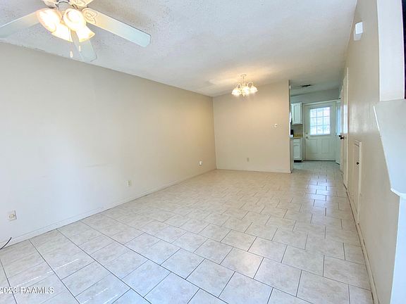 2nd image of 204 Wilkie St