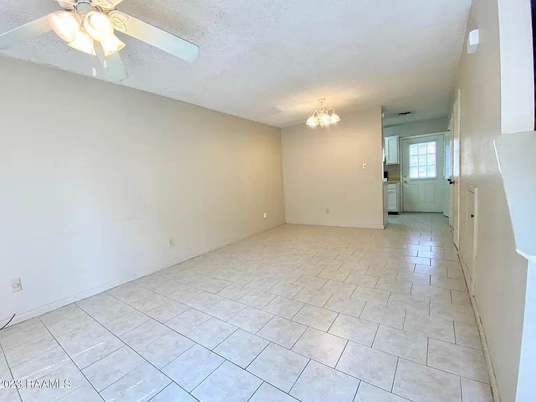 204 Wilkie St — Photo 2