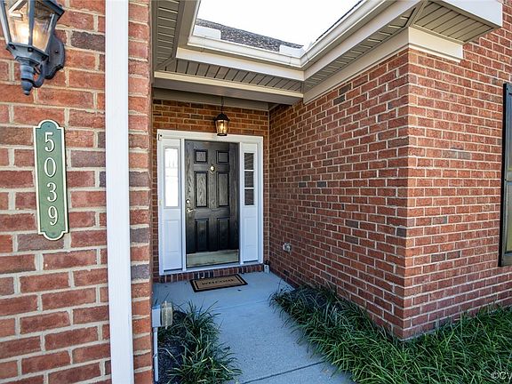 4th image of 5039 Lewisetta Dr