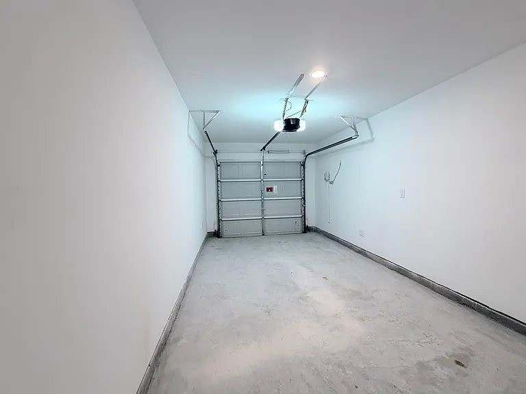 945 Pertuso Ln — Photo 17
