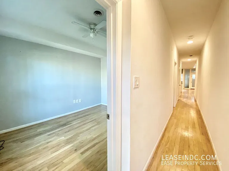 1721 11th St NW #1 — Photo 15
