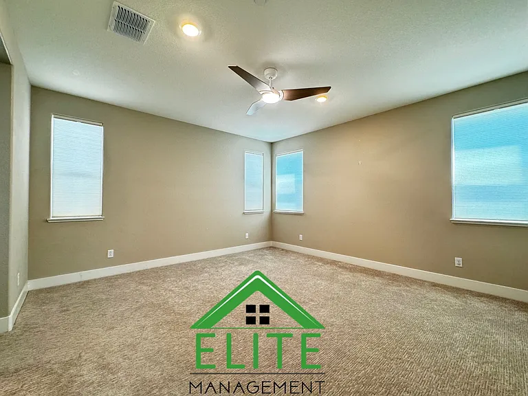 3004 Mulvaney Ave — Photo 35