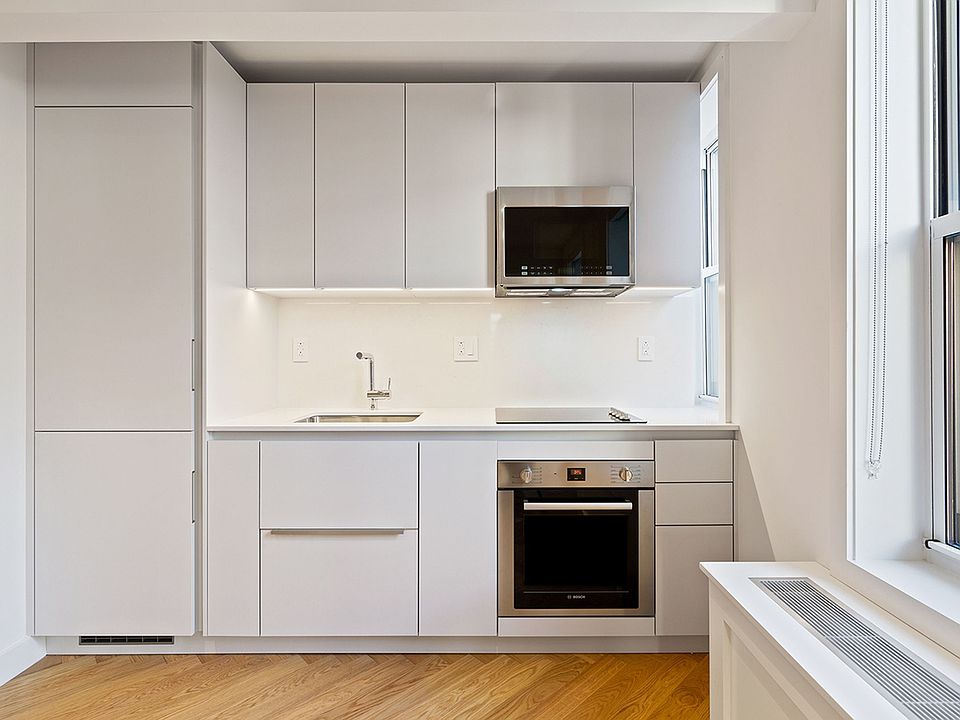 1st image of 220 W 24th St #6G1