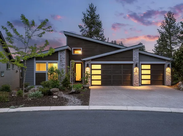 2552 NW Rippling River Ct, Bend, OR 97703