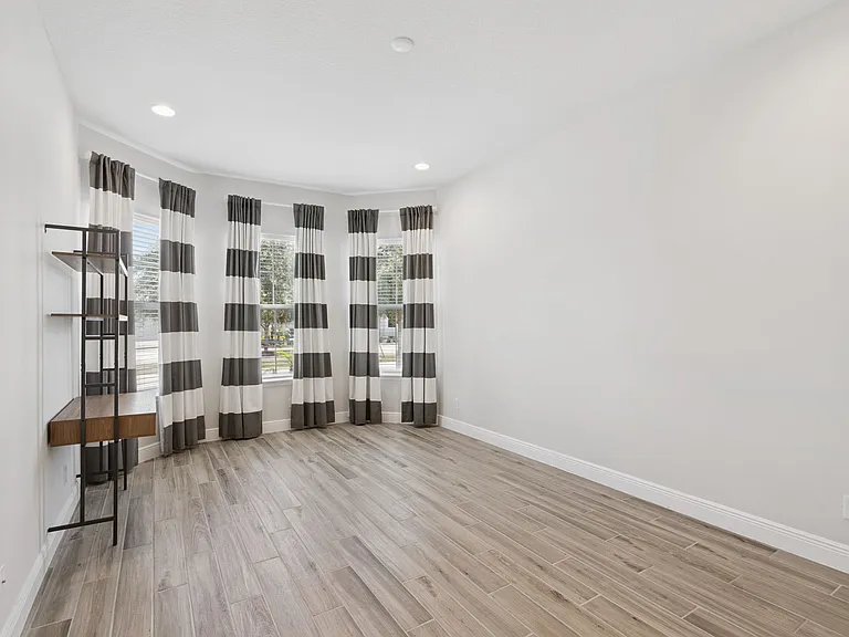7790 Four Seasons Blvd — Photo 22