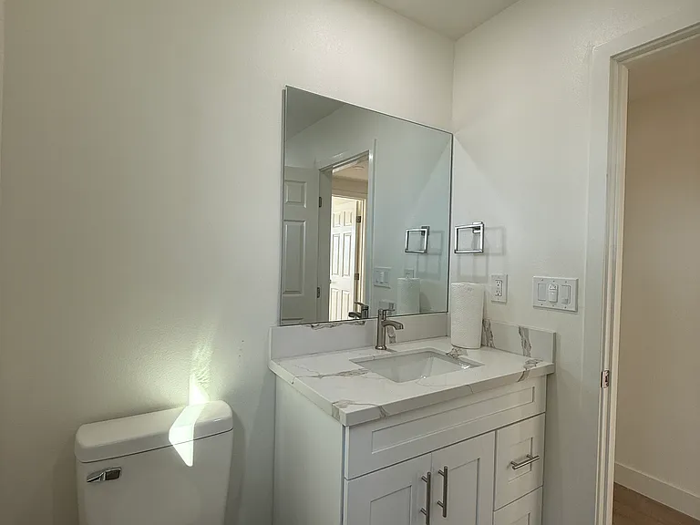 2465 Torrance Blvd — Photo 31