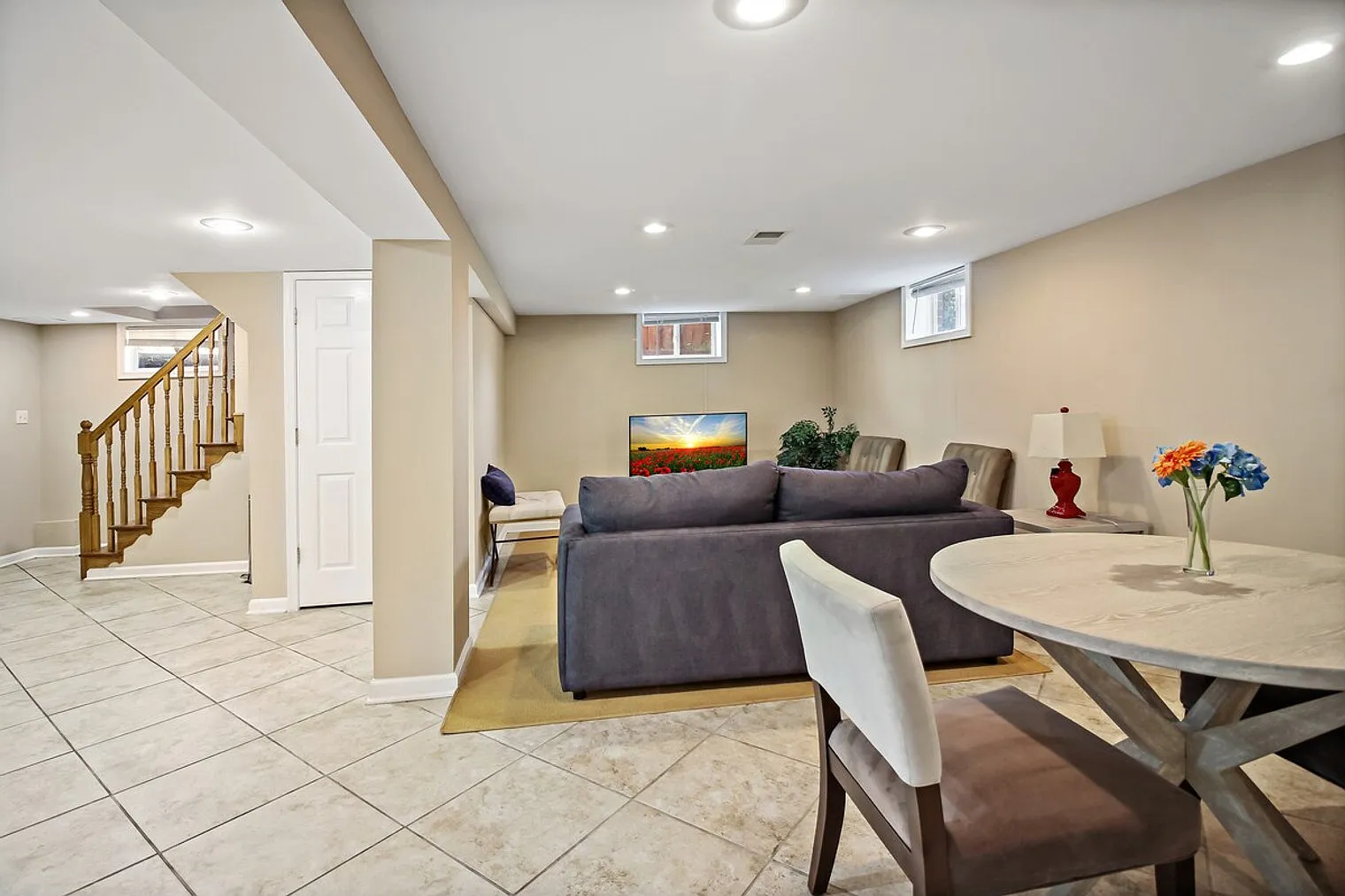 4 bed, 4.0 bath, $9,715 — Photo 3