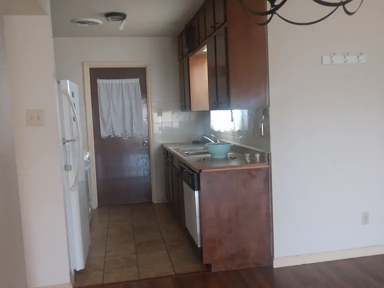 8419 Mettler Dr — Photo 6