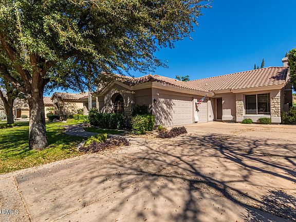 3rd image of 1563 S Tamarisk Dr