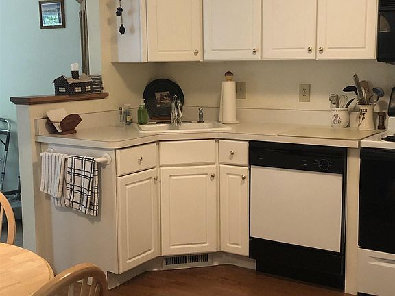 2nd image of 57 Cedar Ct