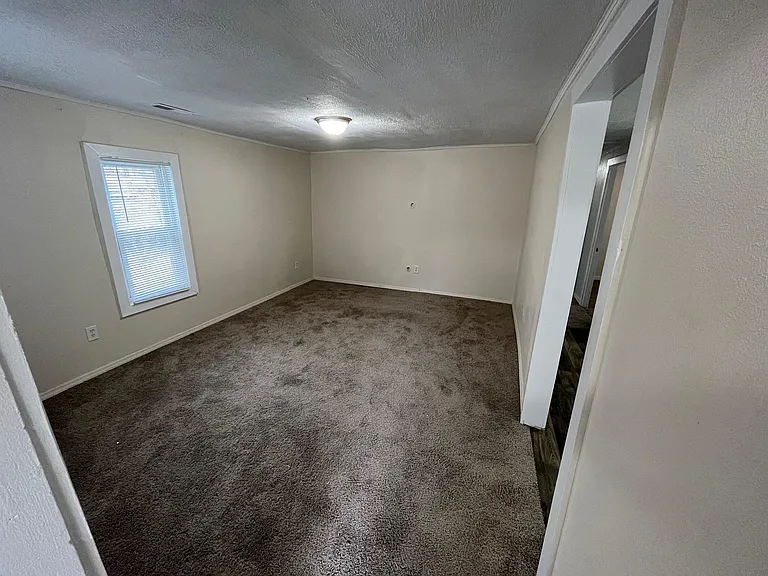 4073 Stow Rd — Photo 4