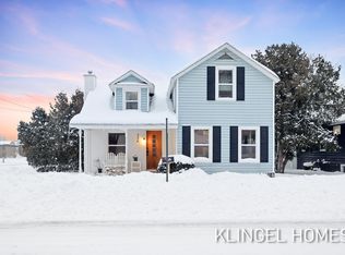 326 South St, Spring Lake, MI 49456