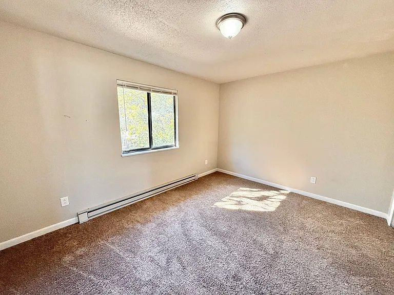 49 Royal Crest Dr. — Photo 6
