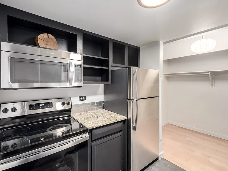1265 Elizabeth St #305 — Photo 20