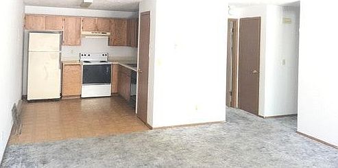 2nd image of 1811 W College Ave APT 3