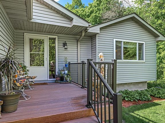 3rd image of 15595 Hidden Hollow Ln