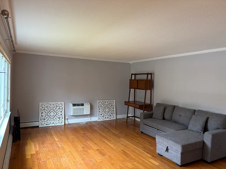 75 Marathon St #75 — Photo 4