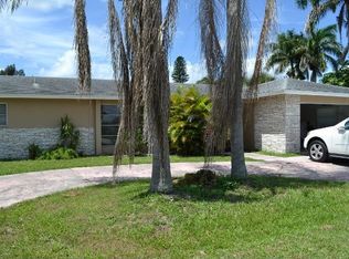 404 Leeland Heights Blvd E, Lehigh Acres, FL 33936