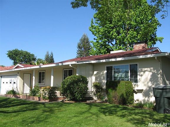 2nd image of 2316 Bridle Path Ln