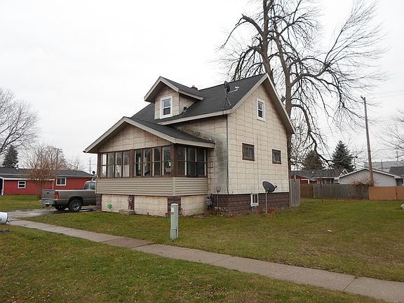 2nd image of 1728 Whipple St