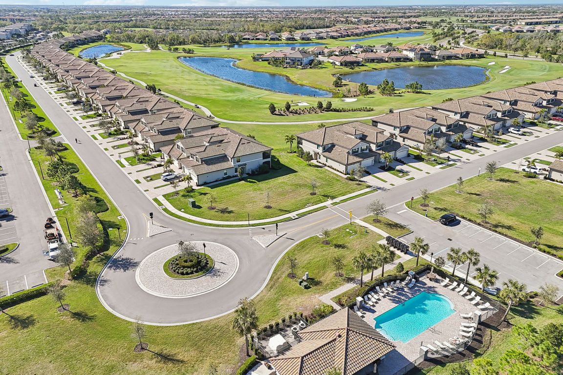 Gawthrop Dr 101-049.jpg
