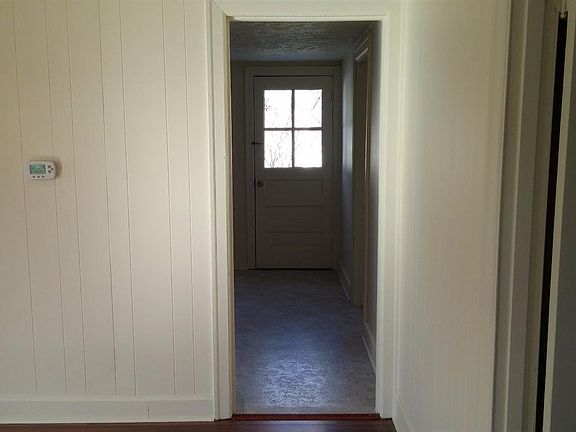 5th image of 397 Sherman Ave