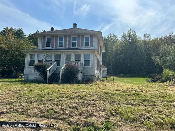 40 Highland Avenue, Kerhonkson, NY 12446