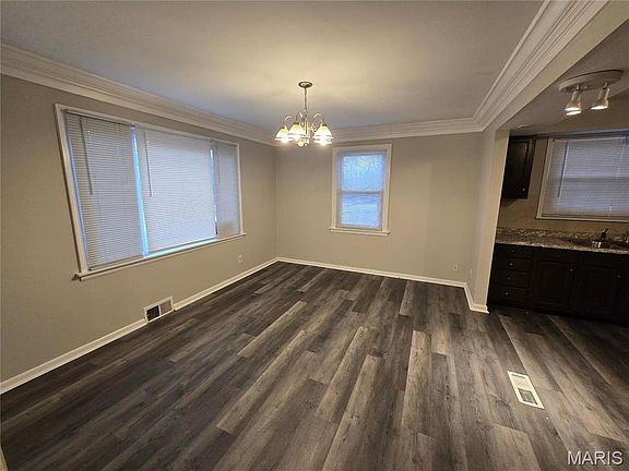 2nd image of 2333 Gardner Dr