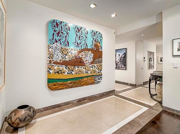 3rd image of 100 E Bellevue Pl #32AB