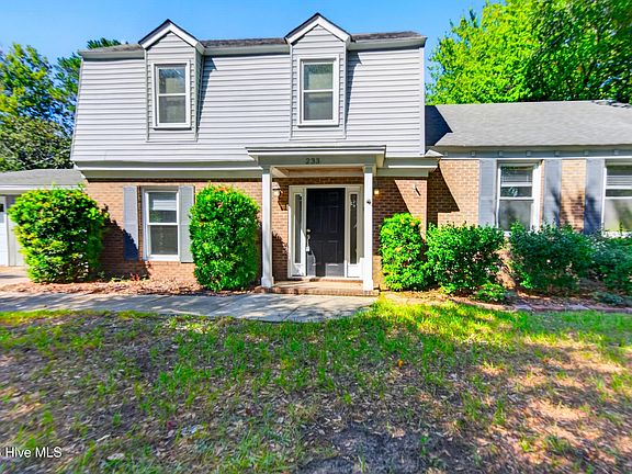 3rd image of 233 Tanbridge Road