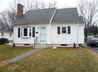 70 Cleveland St, Pittsfield, MA 01201