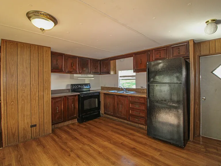 42 Cameron Cir — Photo 8