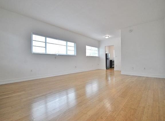 4th image of 7301 Carlyle Ave #000