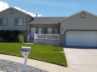 877 W 1145 N, Clinton, UT 84015