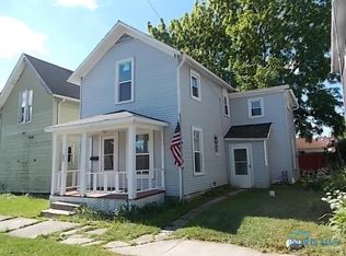 253 W North St, Fostoria, OH 44830