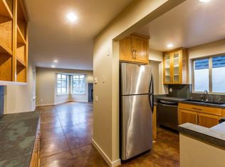 7356 15th Ave NW #B, Seattle, WA 98117