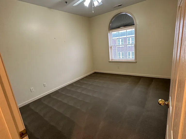 515 Main St #C — Photo 6