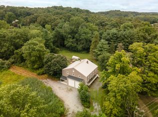 47 Gifford St, Norwich, CT 06360