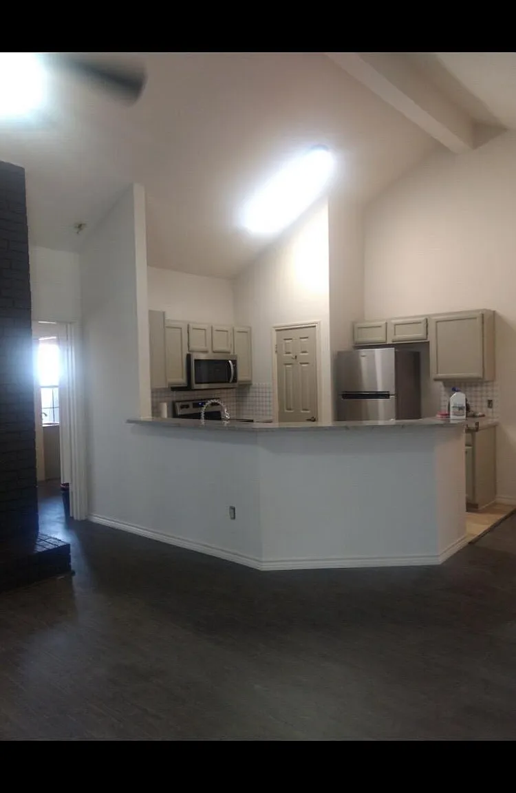 2 bed, 1068 sqft, $1,950 — Photo 4
