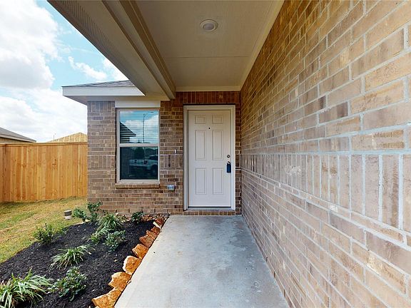4th image of 26923 Wilderye Cove Ln