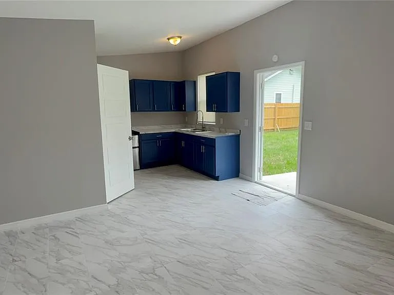8623 N Willow Ave #B — Photo 8
