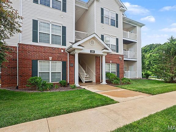 2nd image of 29 Kassebaum Ln APT 106
