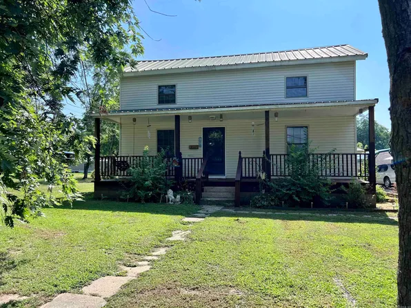 211 McNabb St, Rector, AR 72461