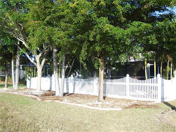 5th image of 418 NW 37th Ave