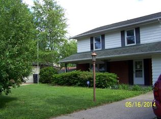 1512 Vicksburg Dr, Belleville, IL