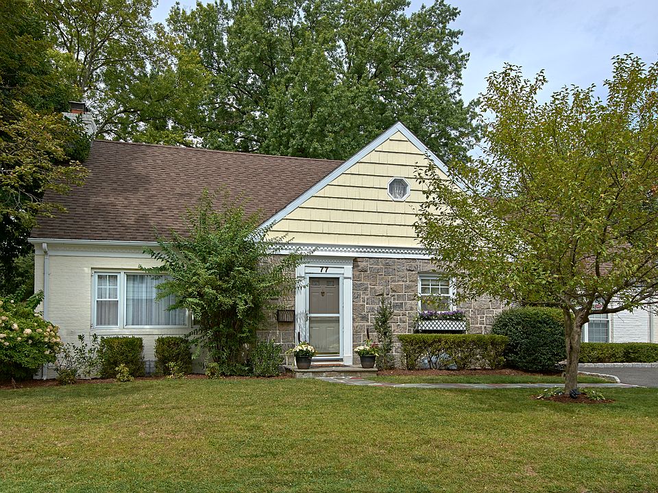 1st image of 77 Rose Ave