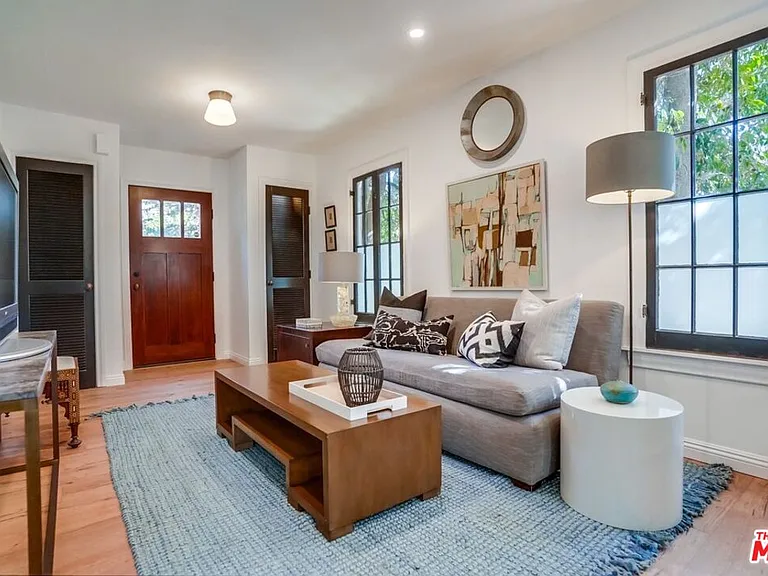 1574 Murray Dr — Photo 10
