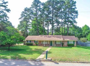 1201 Eva Dr, Longview, TX 75605